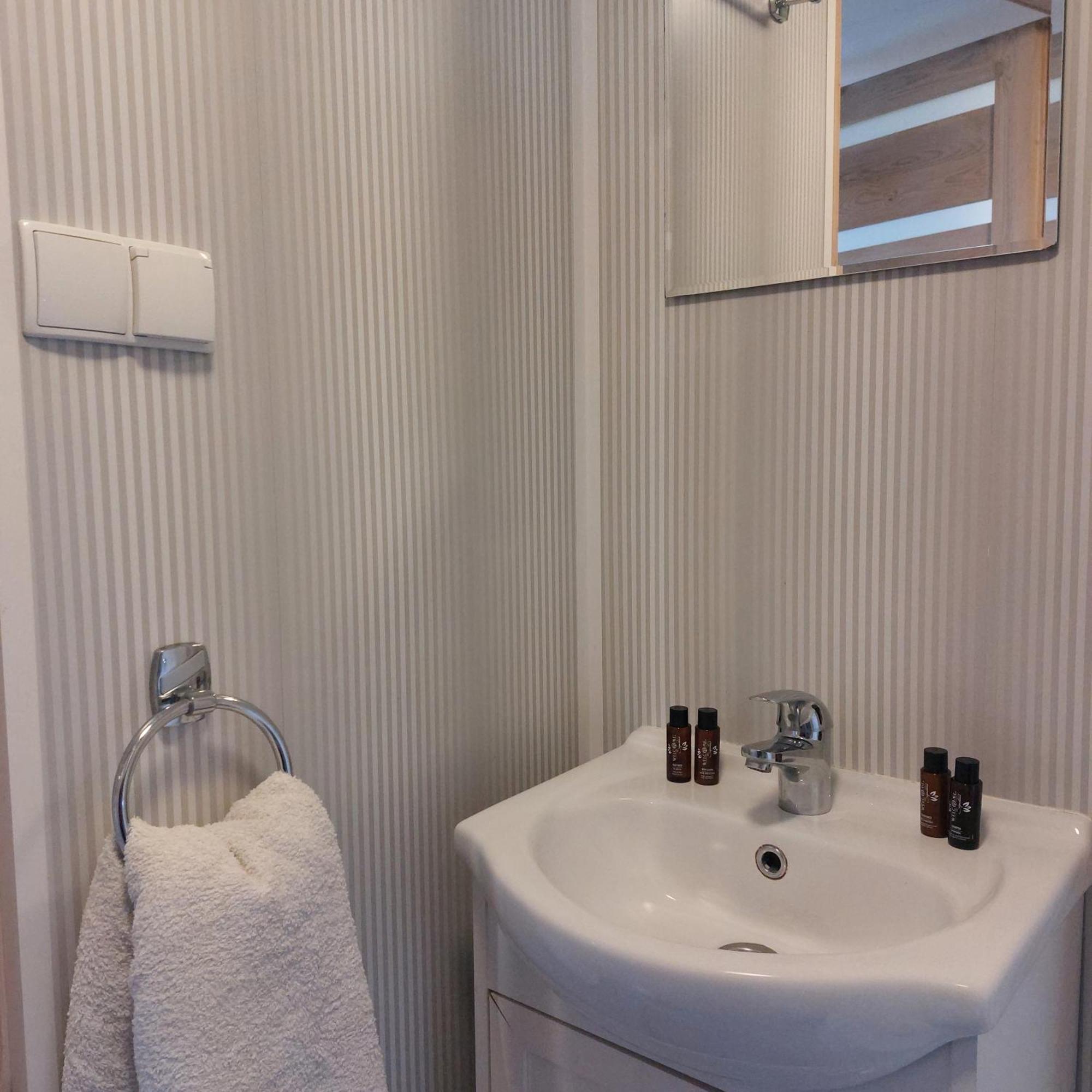 Zeeuwse Chalet Voor 2 Personen Serooskerke  Exteriér fotografie